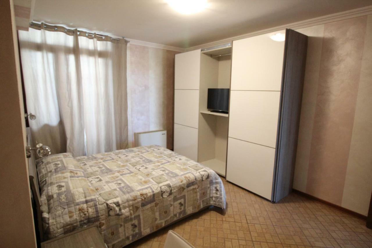 Del Prado Aparthotel Riva Ligure Εξωτερικό φωτογραφία