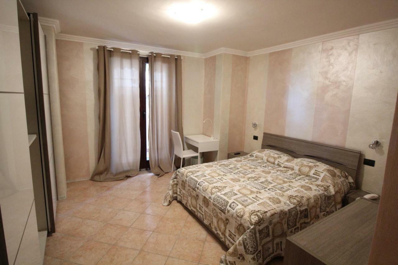 Del Prado Aparthotel Riva Ligure Εξωτερικό φωτογραφία
