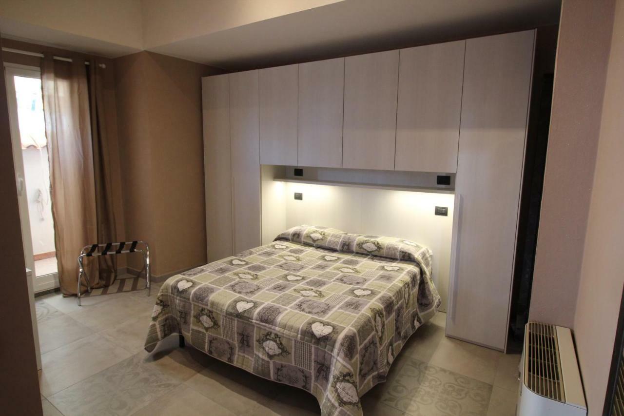 Del Prado Aparthotel Riva Ligure Εξωτερικό φωτογραφία