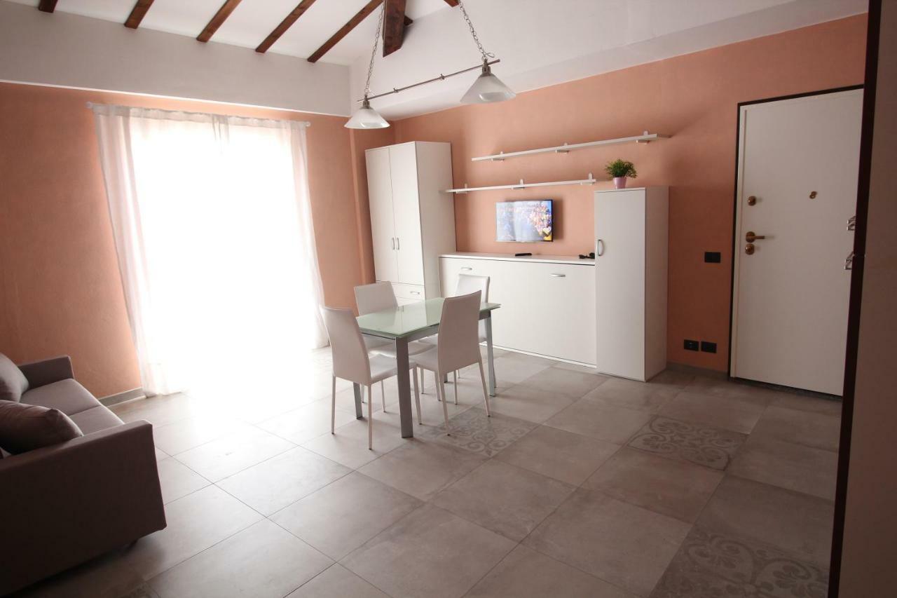 Del Prado Aparthotel Riva Ligure Εξωτερικό φωτογραφία