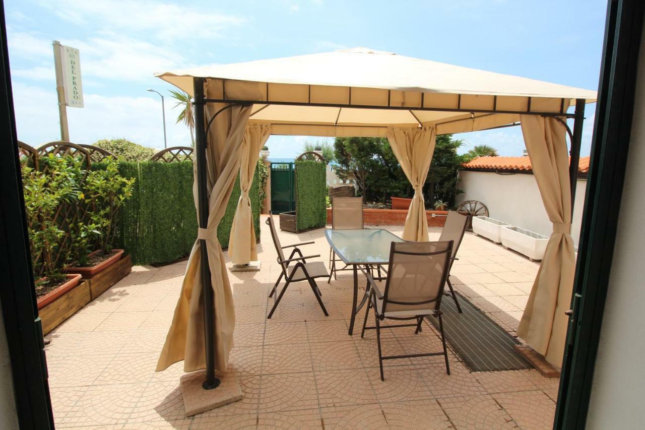 Del Prado Aparthotel Riva Ligure Εξωτερικό φωτογραφία