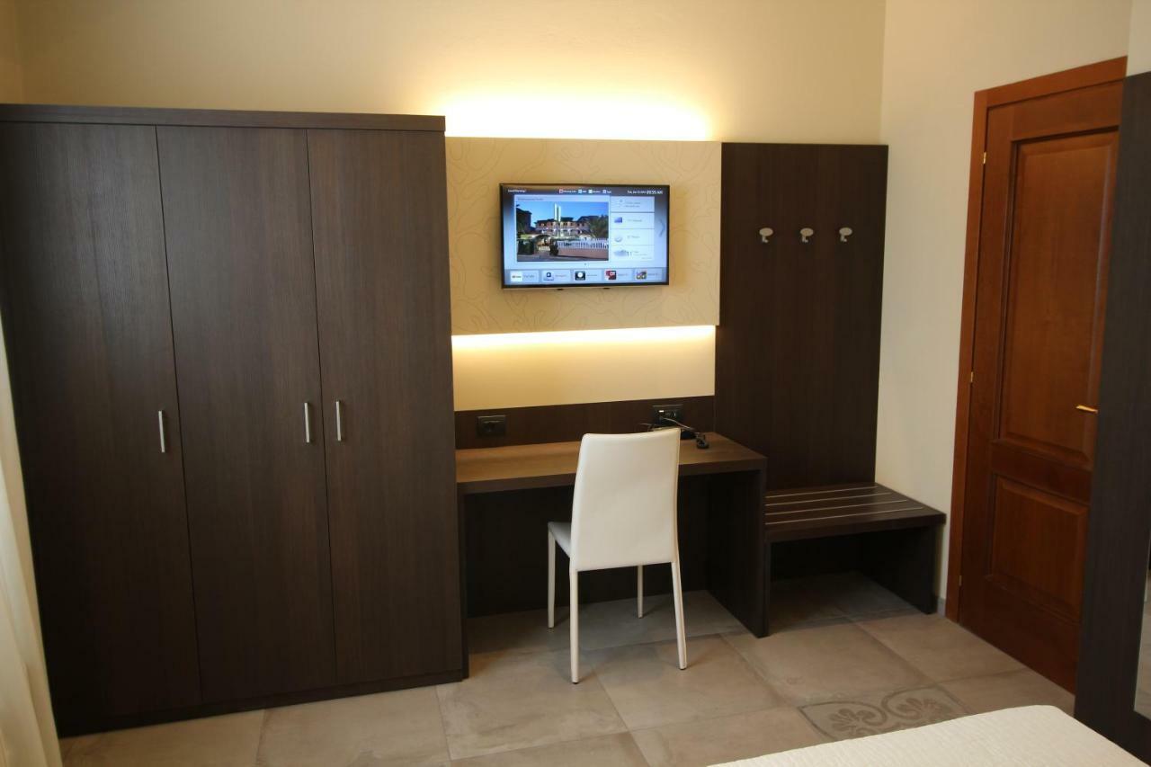 Del Prado Aparthotel Riva Ligure Εξωτερικό φωτογραφία
