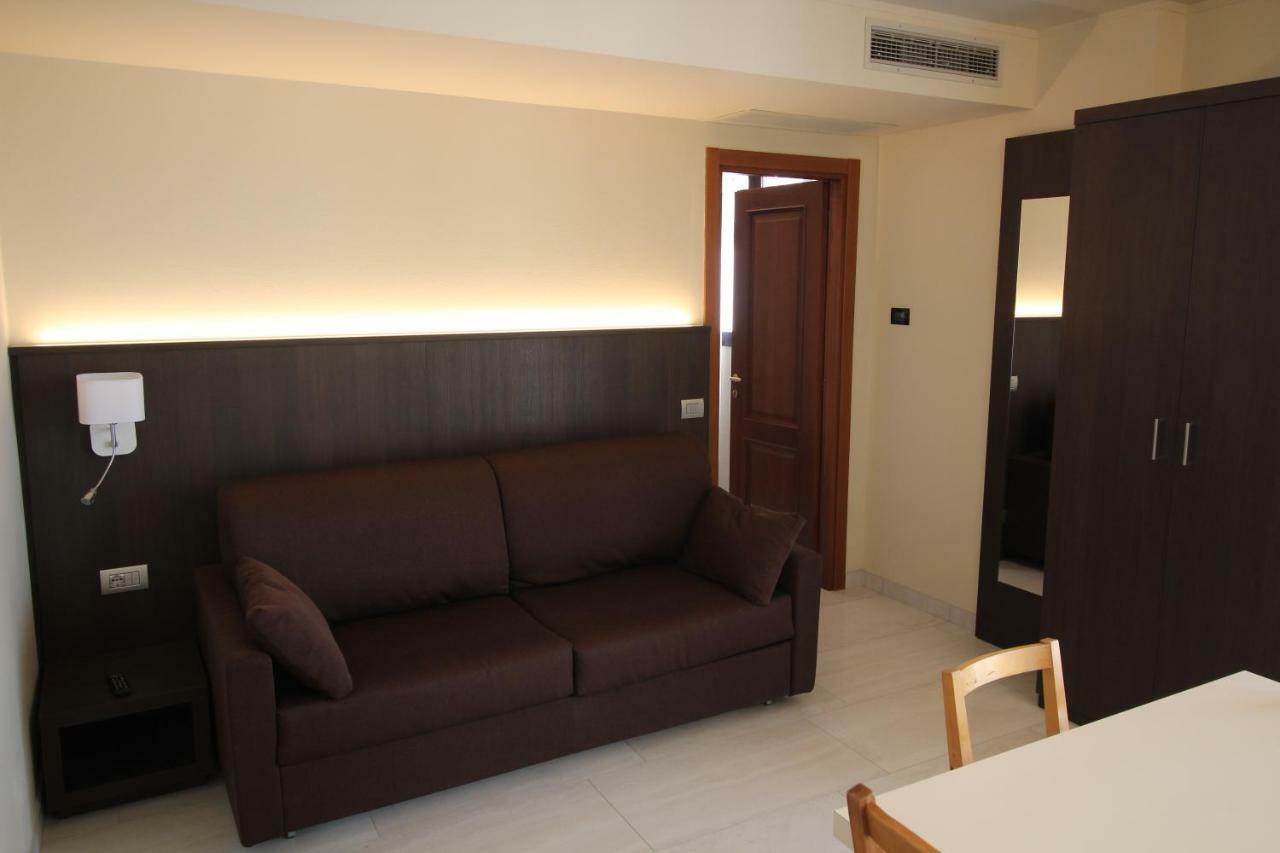 Del Prado Aparthotel Riva Ligure Εξωτερικό φωτογραφία