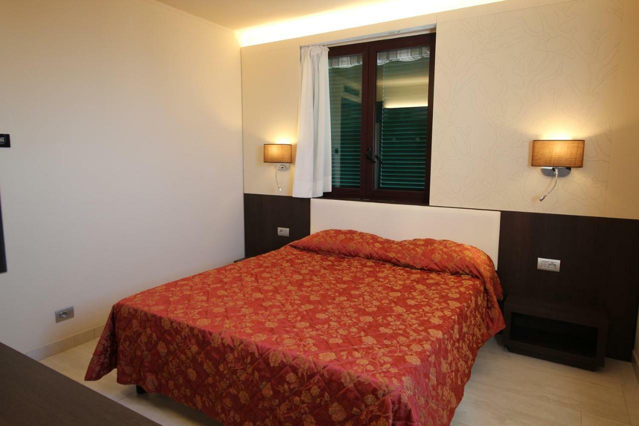 Del Prado Aparthotel Riva Ligure Εξωτερικό φωτογραφία